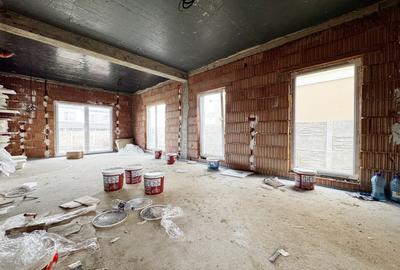 Duplex cu 5 camere în Moșnița Nouă