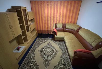 Garsonieră semidecomandată în Tractorul