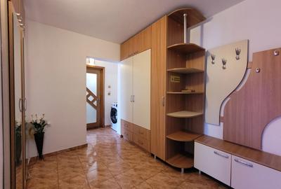 Apartament 2 camere decomandate, centrală pe gaz, DR-uri- INEL I - 5