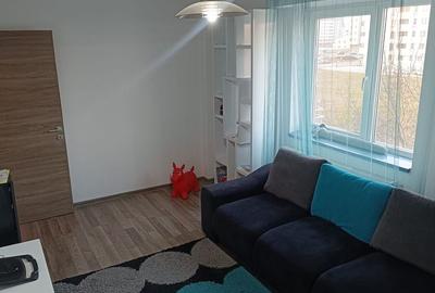 Apartament cu 2 camere decomandat, mobilat în Metalurgiei