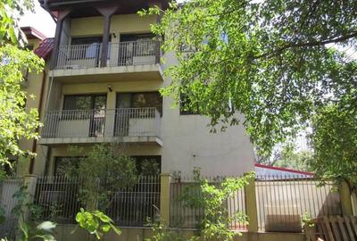 Casa Ds+P+1+M - teren 117 mp - s.u.  131 mp - 1 Decembrie - Trapezului - 1