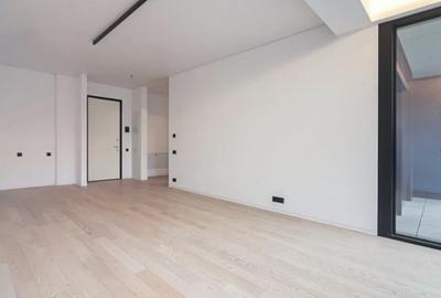 Apartament 2 camere Yacht Kid | Vedere spre lac - 1