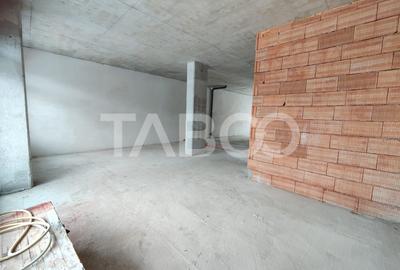 Spatiu comercial open space generos stradal cu vitrine Turnisor Sibiu - 6