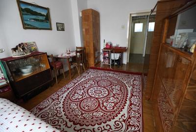 Apartament 2 camere decomandat, zona Ciucas - 1