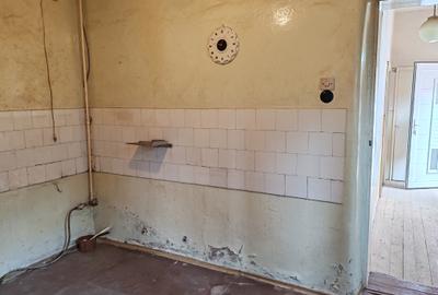 Garsoniera in casa, libera la vanzare zona Central - 5