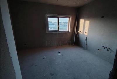 Duplex superb - Separat prin spatiu de depozitare - bucatarie inchisa. - 11