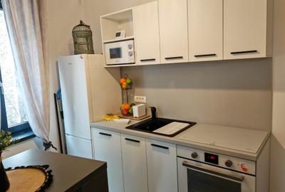 Apartament 2 camere pozitie deosebita zona Livada Postei - 10