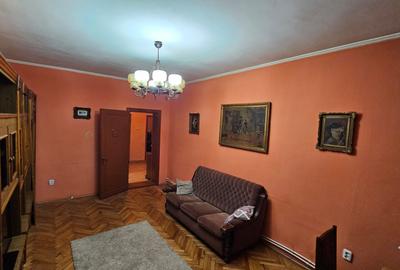 DEMOCRATIEI-Value Center-casa 259 mp , ter 532mp - 235000 euro - 17