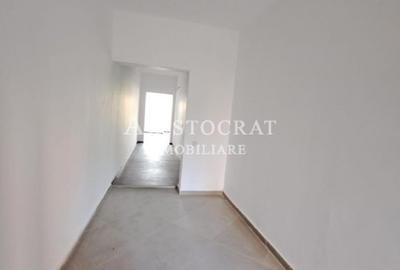 Vila Tip Duplex  generoasa cu vedere lac - 6