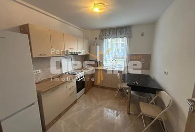 Apartament cu 3 camere, cu balcon si loc de parcare inclus, situat in Tractorul - 3