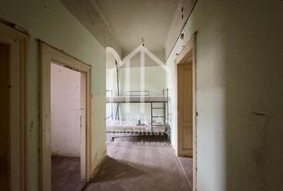 Apartament cu 4 camere în Ultracentral