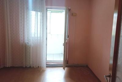 Apartament 2 camere decomandat, 55 MP, CT, et. intermediar, la bvd. Dacia - 8
