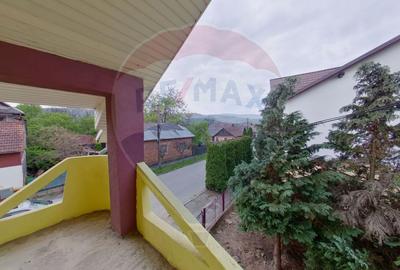 Casă / Vilă cu 6 camere de vânzare - 13