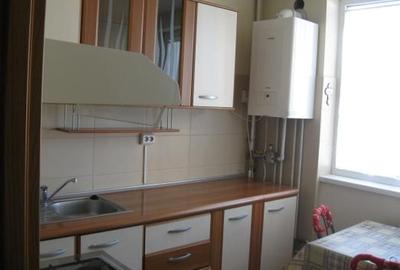 Apartament cu 2 camere semidecomandat, mobilat în Gheorgheni