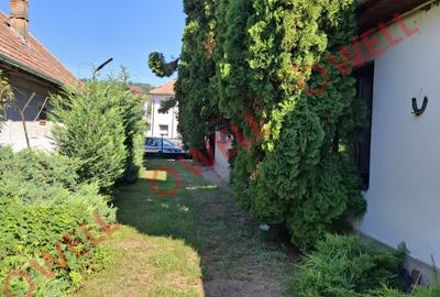 De vânzare casă familială situată în Miercurea Nirajului, zona Sântandrei! - 11