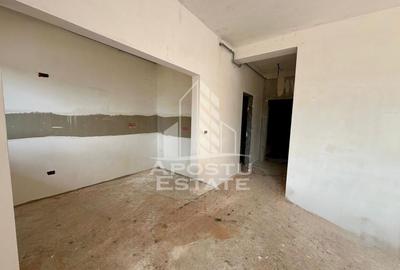 Apartament cu 2 camere nedecomandat în Giroc