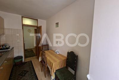 Apartament 3 camere etaj 1 de inchiriat zona Scoala de Inot Sibiu - 12