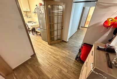 Apartament 3 camere cu centrala, etajul 2, Dristor