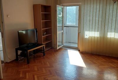 Garsoniera decomandata cu balcon de inchiriat in zona Piata Alba Iulia - 14