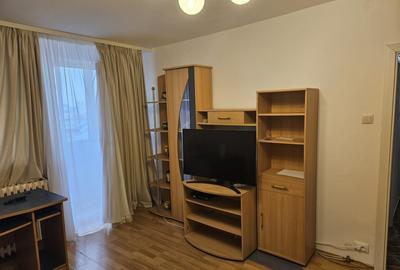 Inchiriere garsoniera zona centrala - 50m de metrou - 1