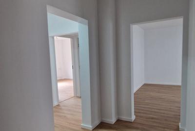 Apartament 3 camere renovat bloc 92' Nerva Traian - 1