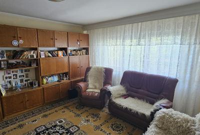 Apartament cu 2 camere semidecomandat în Inel II