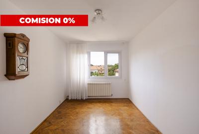 Apartament cu 3 camere semidecomandat în Circumvalațiunii