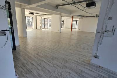 Spatiu comercial,240 mp utili,finisat complet,centrala proprie,Dobroesti. - 3
