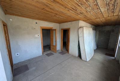 Garbovi casa 76 mp an constr 2000 teren 1187 mp - 8