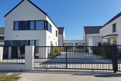 Duplex cu 4 camere în Dumbrăvița