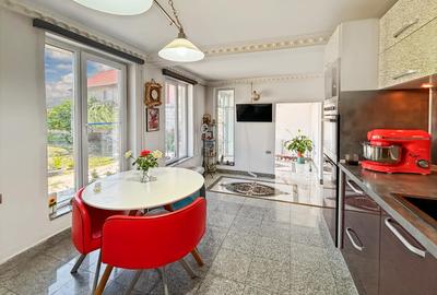 Casă individuală cu 6 camere în Valu lui Traian