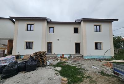 Duplexuri, P+E, cu locuri de parcare, în Giarmata, lângă Timișoara, comision 0% - 3