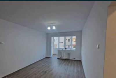 Apartament 2 camere Andrei Muresanu etaj 2 - 3