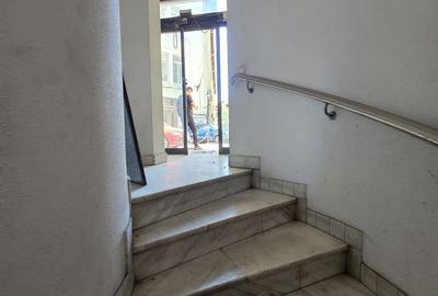 Spațiu comercial, de 180 mp, în P-ța Universității