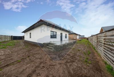 Casă -construcție noua-| 4 camere- Izvor - 500 mp teren - 17