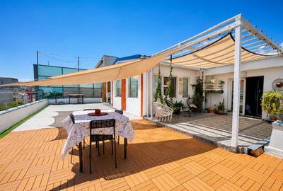 Apartament cu 3 camere decomandat în Delfinariu