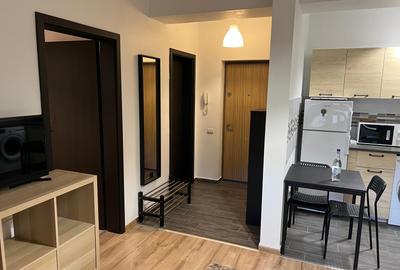 Apartament cu 2 camere semidecomandat, mobilat în Ghencea