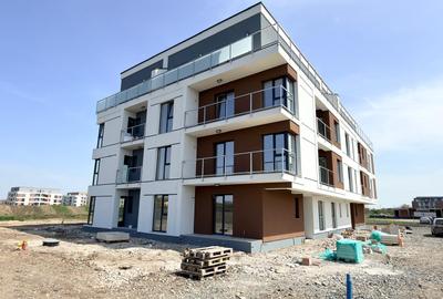 Apartament cu 3 camere semidecomandat în Torontalului