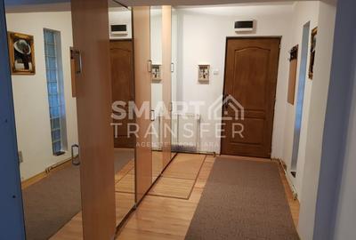 Apartament de 3 camere decomandat, zona ANAF!