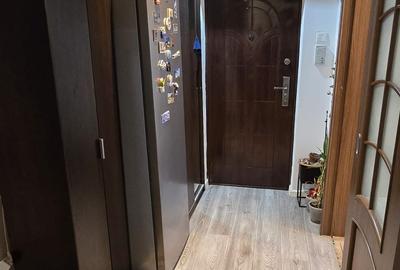 Vanzare apartament decomandat 3 camere 1 Decembrie / Titan / Ozana - 8