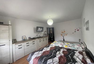 Apartament 3 Camere, Etaj 4, Strada 23 August - 8