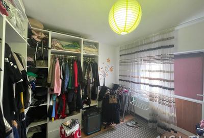 Apartament 3 Camere, Etaj 4, Strada 23 August - 9