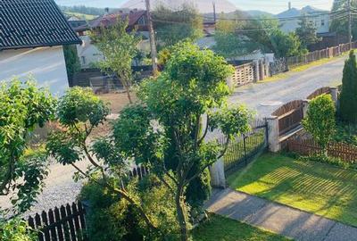 Casă individuală cu 9 camere în Central