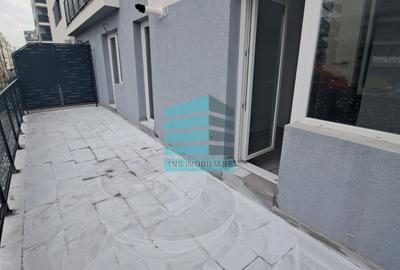 Apartament cu 4 camere decomandat în Titan