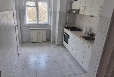 Apartament 3 camere, et.2, Bd. Unirii 59 stradal (Banca Transilvania), Sector 3 - 10