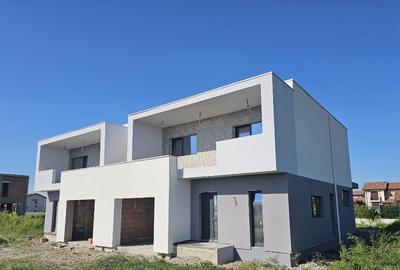 Duplex 4 camere cu garaj integrat - 3