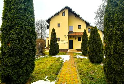 Casă individuală cu 7 camere în Breaza