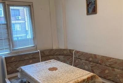 Vând apartament decomandat, 2 camere, etajul 2 / 4, Băile Herculane, zona Piață - 8