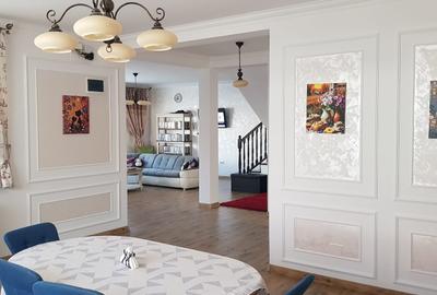 Casă de vânzare Năvodari str Bradului nr 1 bis - 1