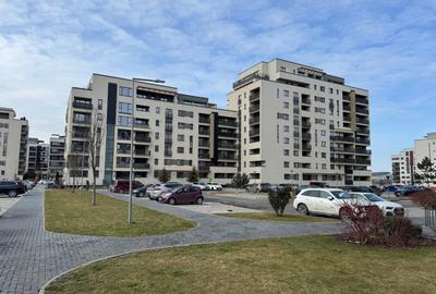 Apartament cu 2 camere, mobilat în Tractorul